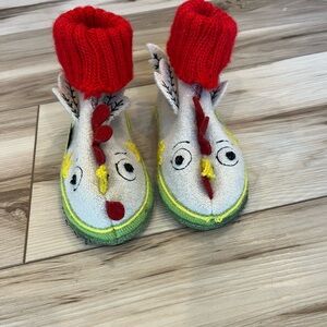 Garnet Hill Kids Wool Chicken Slippers - size 11
